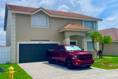 12149 NW 34th Street 1