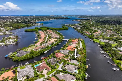 19028 SE Windward Island Lane 1