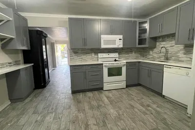 3917 Chapel Street #- 1