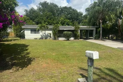 2403 Kelly Court 1