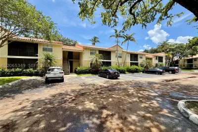 1237 SW 46th Ave #803 1