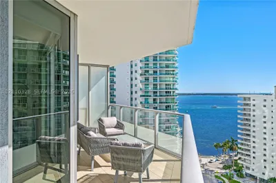 1300 Brickell Bay Dr #1603 1