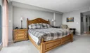 400 Beach Rd #802 Photo
