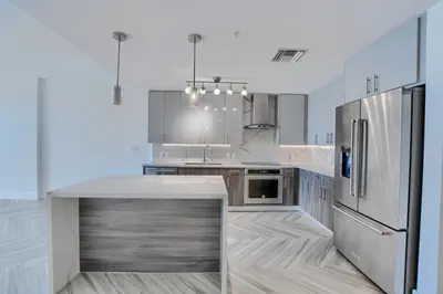 236 SE 5th Avenue #205 1