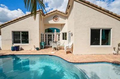 372 NW 45th Ter 1