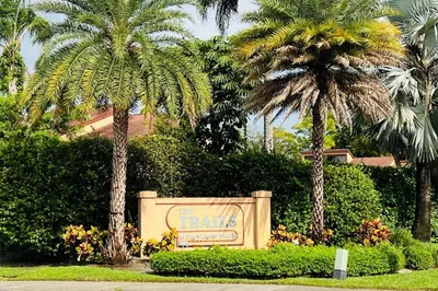 206 Lakeview Drive E 1