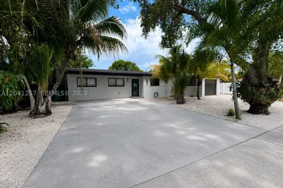 19700 NE 11th Pl 1