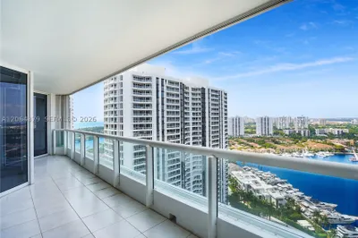 21205 Yacht Club Dr #2604 1