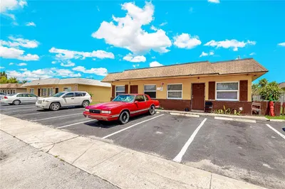 3960 NW 31st Ter 1