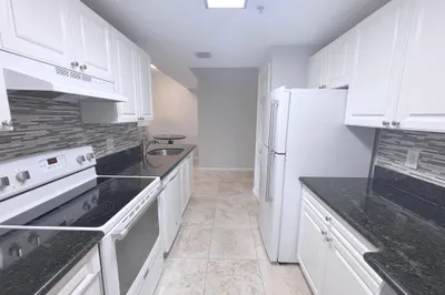 2080 Greenview Shores Boulevard #419 1