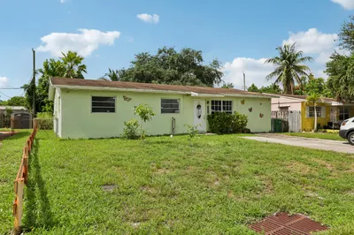 6444 SW 20th Court 1
