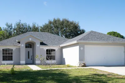 1658 SW Tivan Lane 1