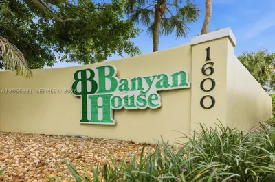 1600 SE Saint Lucie Blvd #110 1
