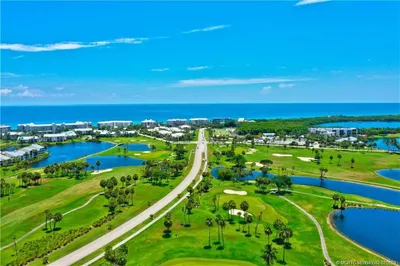411 NE Plantation Road #526 1