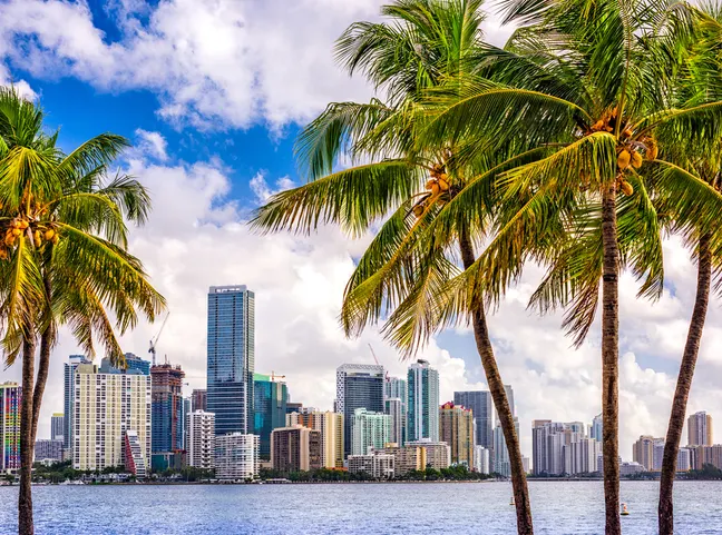 Alhambra Parc: Modern Condo Living in Downtown Coral Gables
