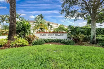 400 N Federal Highway #208 1