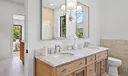 226 NE 11th Street Photo