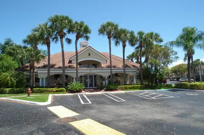 815 W Boynton Beach Boulevard #10-103 1