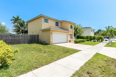 12107 SW 248th Ter 1