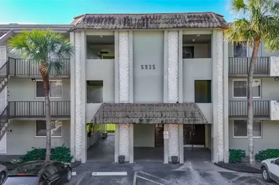 5935 Del Lago Circle #108 1