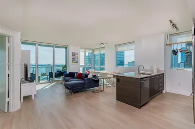 500 Brickell Ave #3502 1