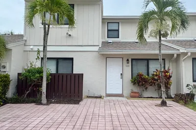 5325 Tennis Lane 1