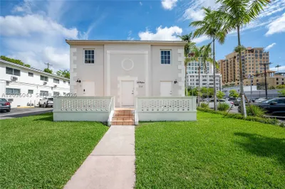 217 Madeira Ave #4 1