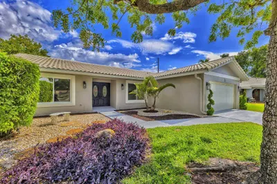 5992 Colony Court 1