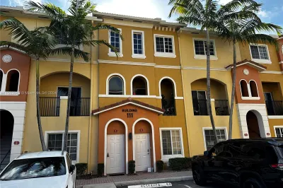 111 NW 2nd Ave #14 1