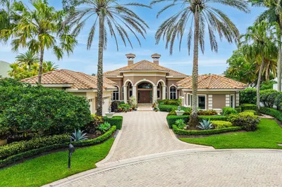 32 Saint Thomas Drive 1
