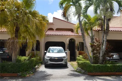 3932 Estepona Ave #7D5 1