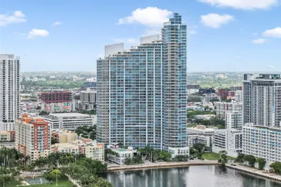 2020 N Bayshore Dr #2603 1