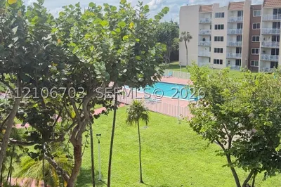 6930 Miami Gardens Dr #1-417 1