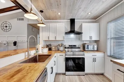 83 N Ironwood Way N 1