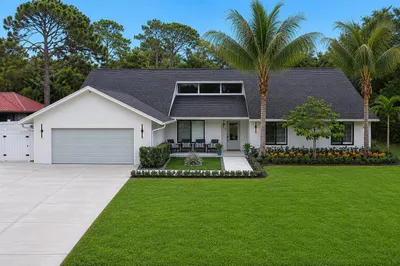 19526 W Trails End Terrace 1