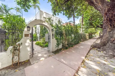 726 Meridian Ave #1 1