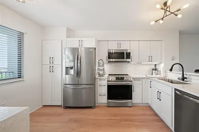 2240 N Cypress Bend Drive ##802 1