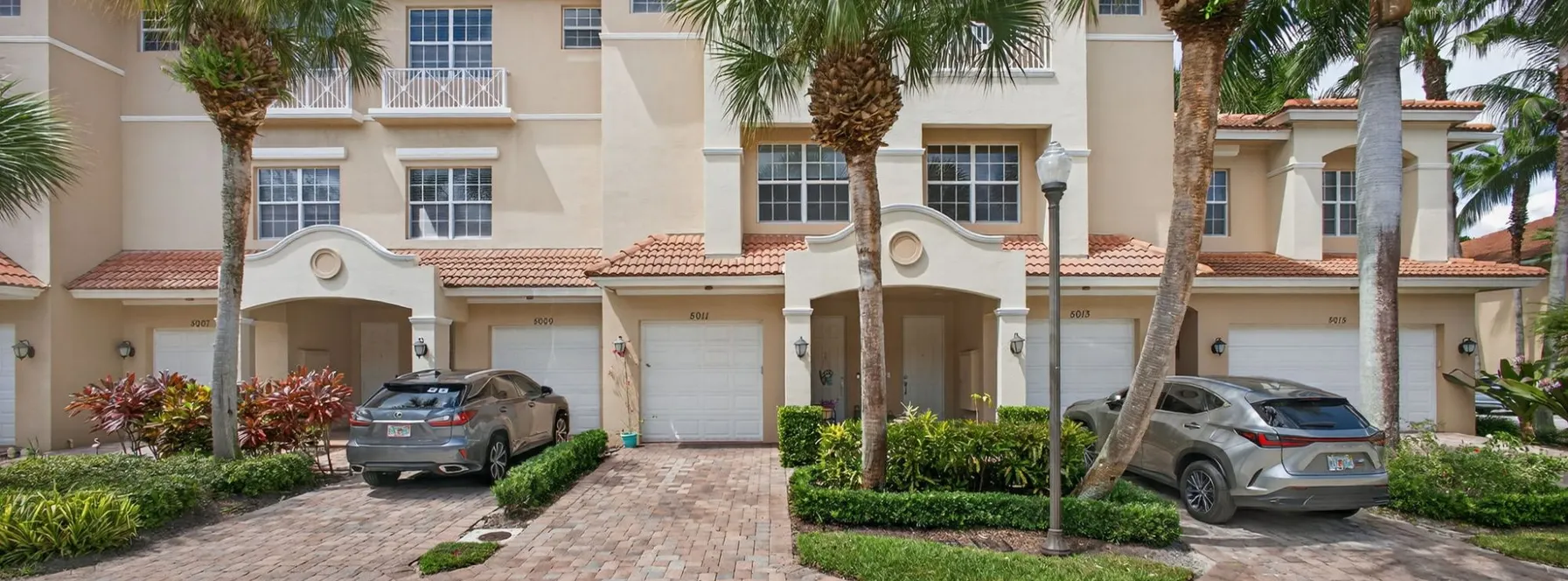 Just Listed | 5011 Vine Cliff Way W