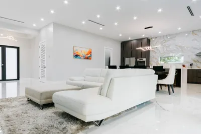 909 NW 4th Avenue 1