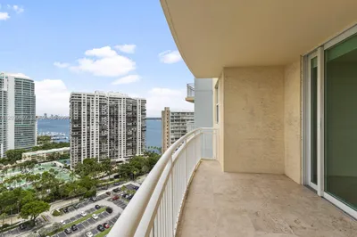 2475 Brickell Ave #2104 1