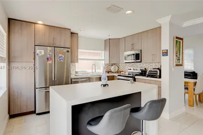 1237 NW 125th Ter 1