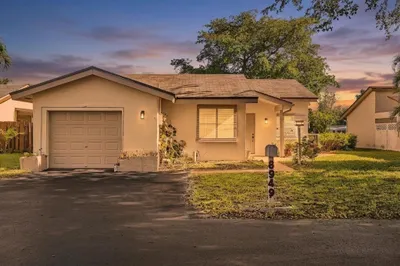 8949 NW 9th Place 1