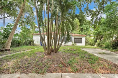 424 Minola Dr 1