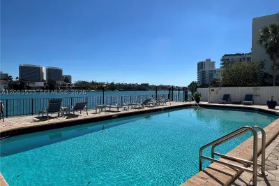 10101 E Bay Harbor Dr #301 1