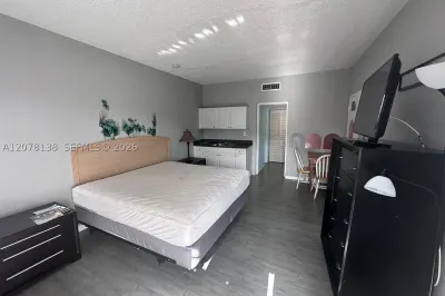 26 Diplomat Pkwy #2342 1