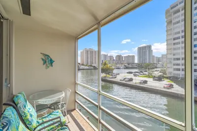 2600 Diana Drive #301 1