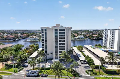 The Court Of Delray