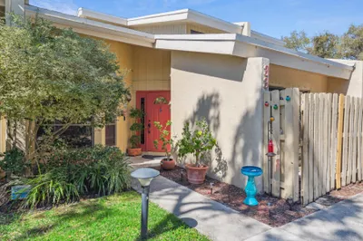 1400 NW 9th Avenue #E-33 1