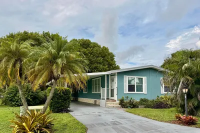 407 NE 8th Avenue 1