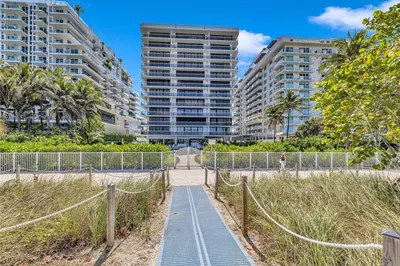 9455 Collins Ave #910
